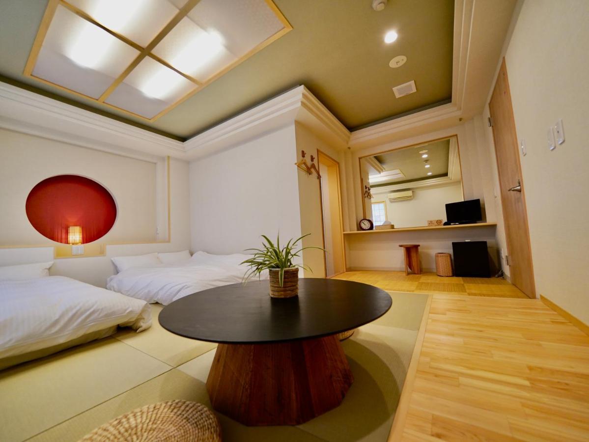 Hotel Ishigaki And Chikonkiya Buitenkant foto